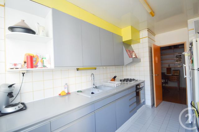 Appartement F3 à vendre - 3 pièces - 66.35 m2 - ST OUEN - 93 - ILE-DE-FRANCE - Century 21 Wilson Immobilier