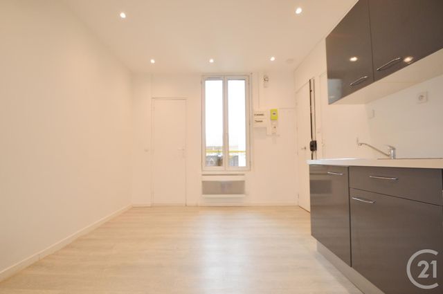 Afficher la photo en grand Appartement F2 à vendre - 2 pièces - 32.0 m2 - ST OUEN - 93 - ILE-DE-FRANCE - Century 21 Wilson Immobilier