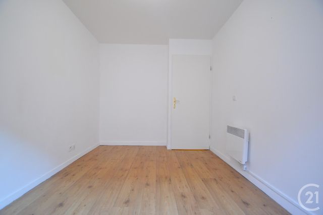 Appartement F4 à louer - 4 pièces - 82.73 m2 - ST OUEN - 93 - ILE-DE-FRANCE - Century 21 Wilson Immobilier