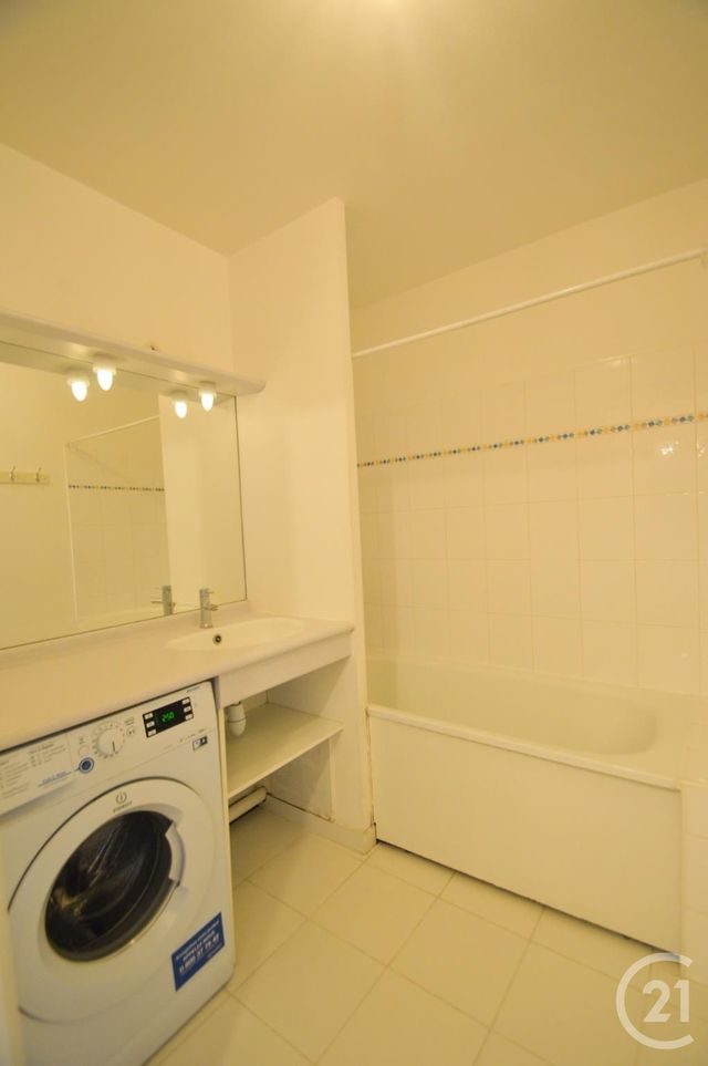 Appartement F4 à louer - 4 pièces - 82.73 m2 - ST OUEN - 93 - ILE-DE-FRANCE - Century 21 Wilson Immobilier