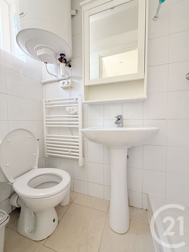 Appartement F1 à louer - 1 pièce - 20.7 m2 - ST OUEN - 93 - ILE-DE-FRANCE - Century 21 Wilson Immobilier