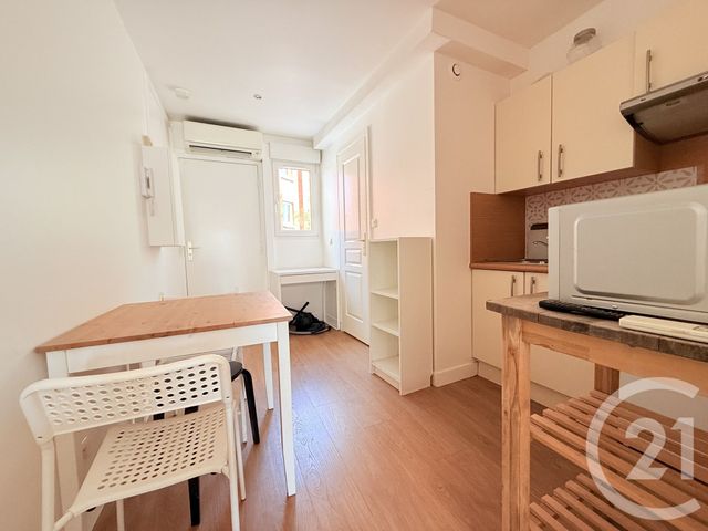 Appartement F1 à louer - 1 pièce - 20.7 m2 - ST OUEN - 93 - ILE-DE-FRANCE - Century 21 Wilson Immobilier