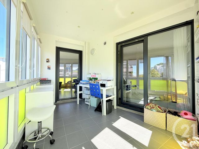 Appartement F3 à vendre - 3 pièces - 69.52 m2 - ST OUEN - 93 - ILE-DE-FRANCE - Century 21 Wilson Immobilier