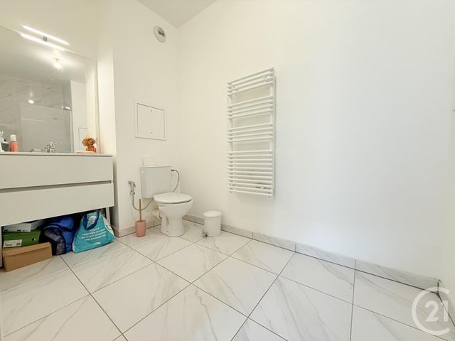 Appartement F2 à vendre - 2 pièces - 43.9 m2 - ST OUEN SUR SEINE - 93 - ILE-DE-FRANCE - Century 21 Wilson Immobilier