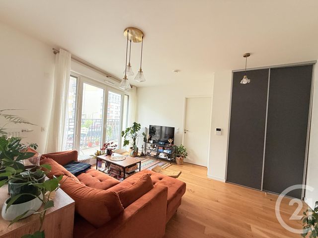 Appartement F2 à vendre - 2 pièces - 43.9 m2 - ST OUEN SUR SEINE - 93 - ILE-DE-FRANCE - Century 21 Wilson Immobilier