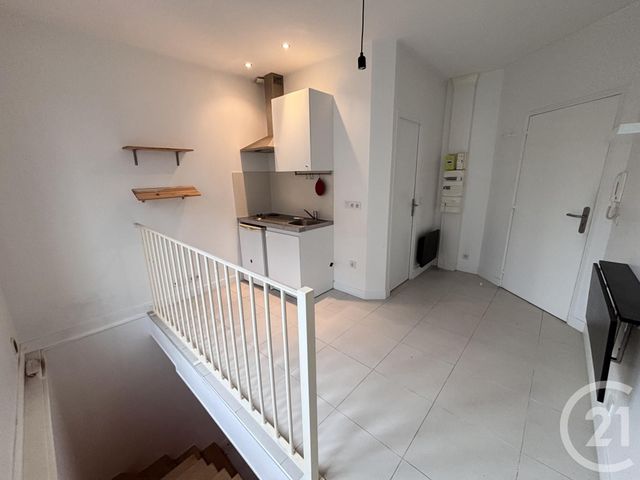 Appartement Studio à vendre - 1 pièce - 30.4 m2 - ST OUEN - 93 - ILE-DE-FRANCE - Century 21 Wilson Immobilier