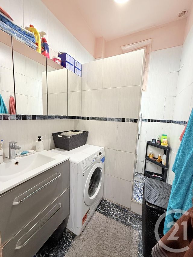 Appartement F2 à vendre - 2 pièces - 54.08 m2 - ST OUEN - 93 - ILE-DE-FRANCE - Century 21 Wilson Immobilier