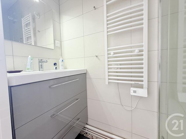 Appartement F2 à vendre - 2 pièces - 31.52 m2 - ST OUEN - 93 - ILE-DE-FRANCE - Century 21 Wilson Immobilier