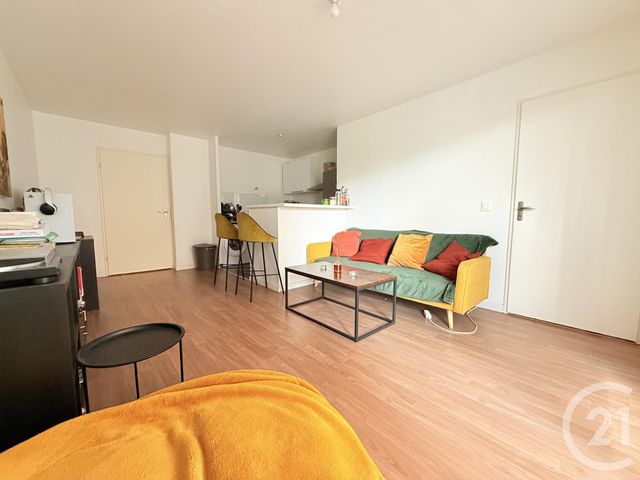 Appartement F2 à vendre - 2 pièces - 47.22 m2 - ST OUEN - 93 - ILE-DE-FRANCE - Century 21 Wilson Immobilier