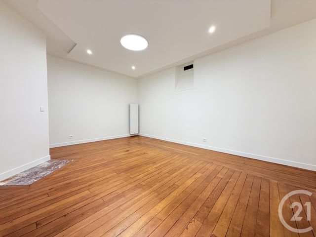 Appartement F3 à vendre - 3 pièces - 52.27 m2 - PARIS - 75020 - ILE-DE-FRANCE - Century 21 Wilson Immobilier