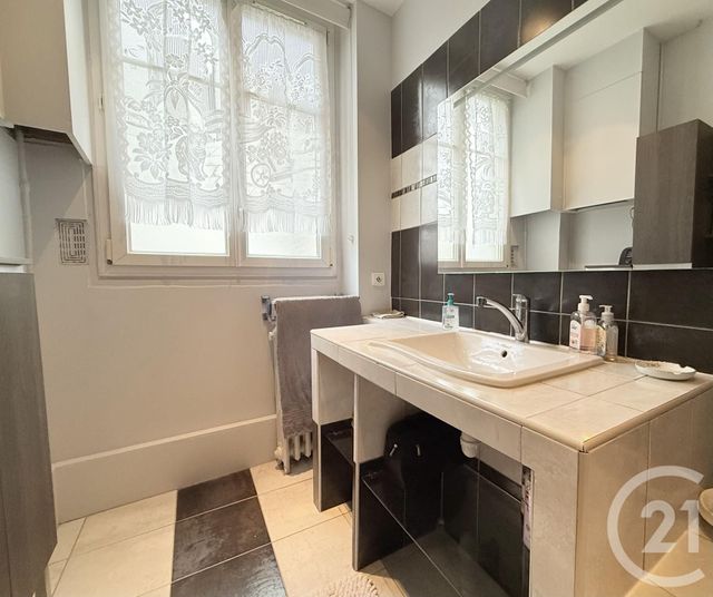 Appartement F4 à vendre - 3 pièces - 94.08 m2 - ST OUEN - 93 - ILE-DE-FRANCE - Century 21 Wilson Immobilier