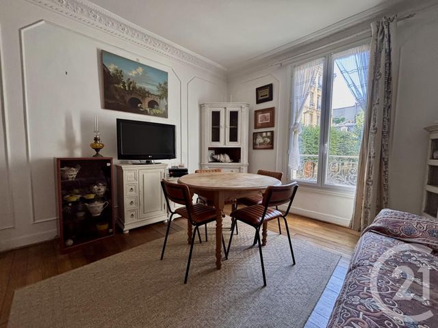 Appartement F3 à vendre - 3 pièces - 52.98 m2 - ST OUEN - 93 - ILE-DE-FRANCE - Century 21 Wilson Immobilier