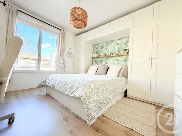 Appartement F4 à vendre - 4 pièces - 80.31 m2 - ST OUEN - 93 - ILE-DE-FRANCE - Century 21 Wilson Immobilier