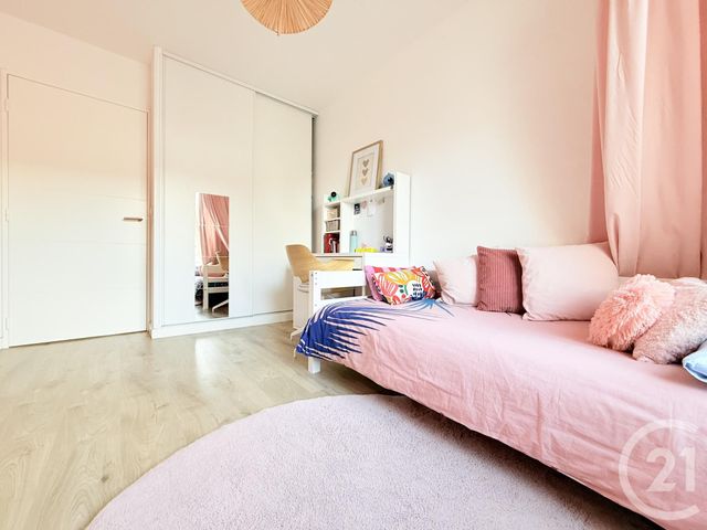 Appartement F4 à vendre - 4 pièces - 80.31 m2 - ST OUEN - 93 - ILE-DE-FRANCE - Century 21 Wilson Immobilier