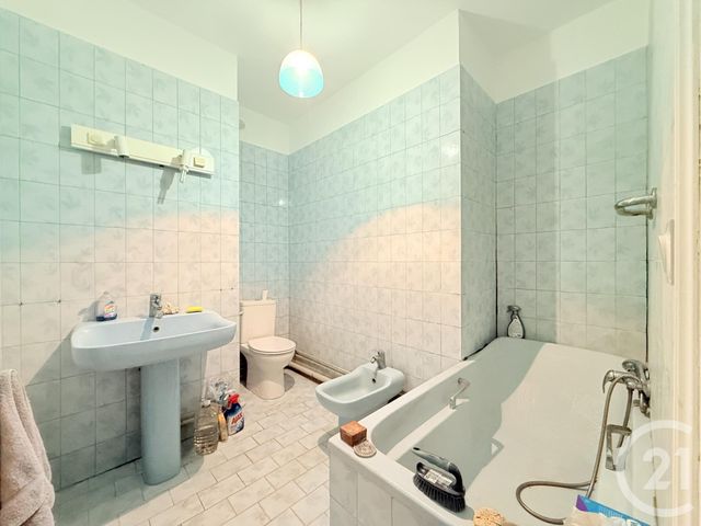 Appartement F2 à vendre - 2 pièces - 73.29 m2 - ST OUEN - 93 - ILE-DE-FRANCE - Century 21 Wilson Immobilier