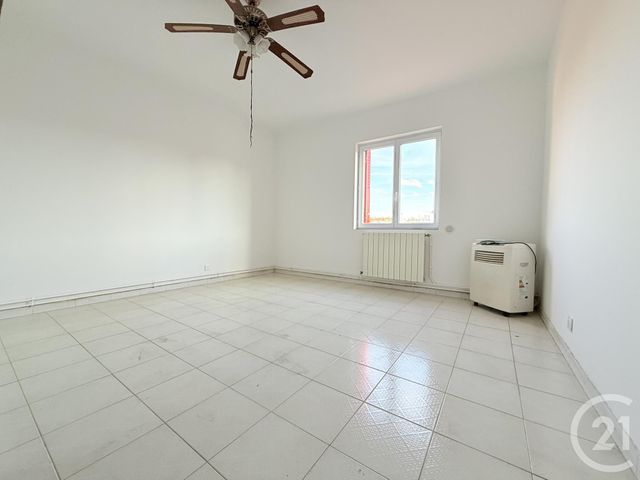 Appartement F2 à vendre - 2 pièces - 73.29 m2 - ST OUEN - 93 - ILE-DE-FRANCE - Century 21 Wilson Immobilier