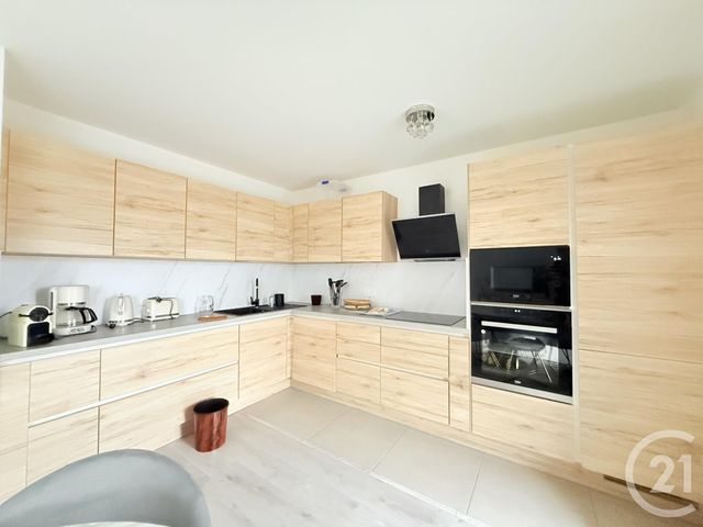 Appartement F3 à vendre - 3 pièces - 76.5 m2 - ST OUEN - 93 - ILE-DE-FRANCE - Century 21 Wilson Immobilier