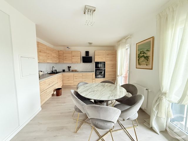 Appartement F3 à vendre - 3 pièces - 76.5 m2 - ST OUEN - 93 - ILE-DE-FRANCE - Century 21 Wilson Immobilier