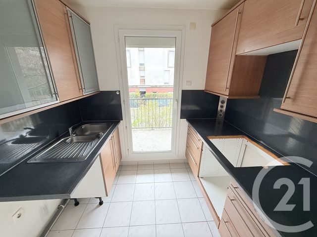 Appartement F4 à louer - 4 pièces - 79.72 m2 - ST DENIS - 93 - ILE-DE-FRANCE - Century 21 Wilson Immobilier