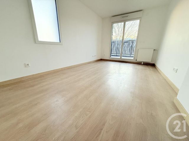 Appartement F4 à louer - 4 pièces - 75.43 m2 - LA PLAINE ST DENIS - 93 - ILE-DE-FRANCE - Century 21 Wilson Immobilier