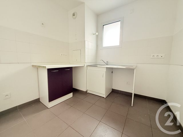 Appartement F4 à louer - 4 pièces - 75.43 m2 - LA PLAINE ST DENIS - 93 - ILE-DE-FRANCE - Century 21 Wilson Immobilier