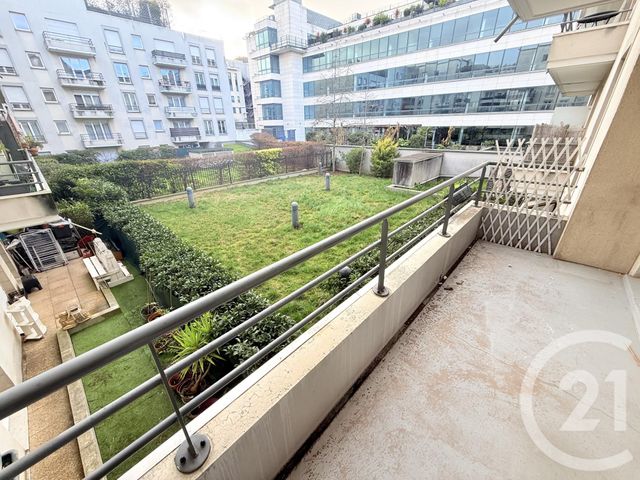 Appartement F2 à louer - 2 pièces - 45.96 m2 - LA PLAINE ST DENIS - 93 - ILE-DE-FRANCE - Century 21 Wilson Immobilier