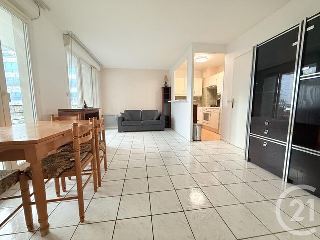 Appartement F2 à louer - 2 pièces - 45.96 m2 - LA PLAINE ST DENIS - 93 - ILE-DE-FRANCE - Century 21 Wilson Immobilier