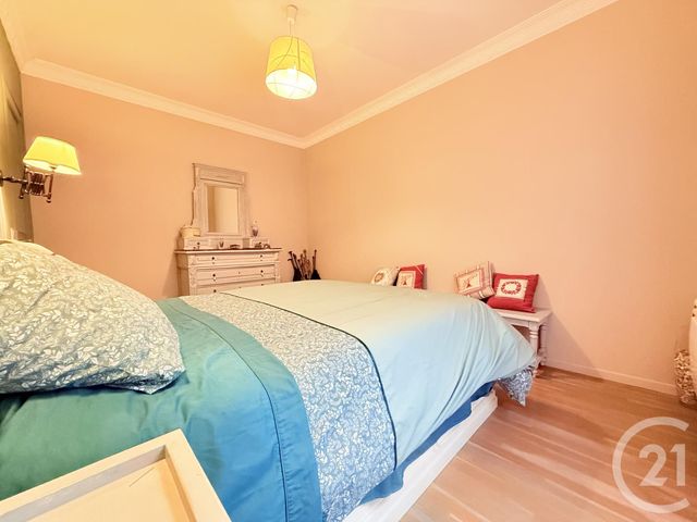 Appartement F5 à vendre - 5 pièces - 114.34 m2 - ST OUEN - 93 - ILE-DE-FRANCE - Century 21 Wilson Immobilier