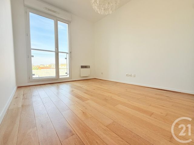 Appartement F4 à vendre - 4 pièces - 84.0 m2 - ST OUEN - 93 - ILE-DE-FRANCE - Century 21 Wilson Immobilier