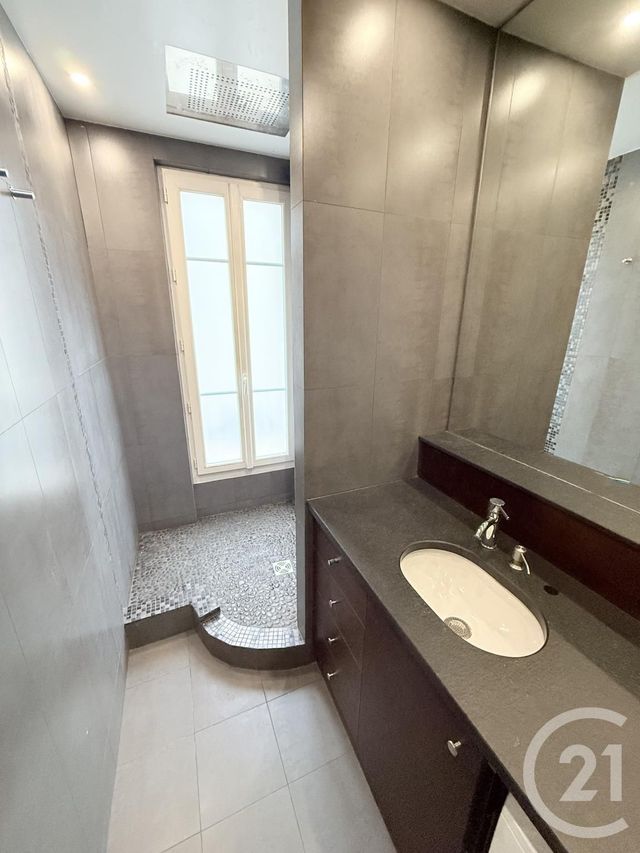 Appartement F2 à vendre - 3 pièces - 58.3 m2 - ST OUEN - 93 - ILE-DE-FRANCE - Century 21 Wilson Immobilier