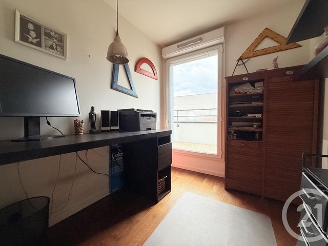 Appartement à vendre - 5 pièces - 99.58 m2 - ST OUEN - 93 - ILE-DE-FRANCE - Century 21 Wilson Immobilier