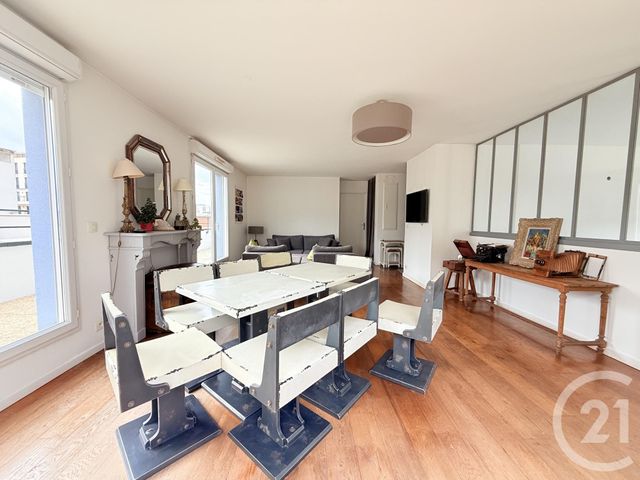 Appartement à vendre - 5 pièces - 99.58 m2 - ST OUEN - 93 - ILE-DE-FRANCE - Century 21 Wilson Immobilier