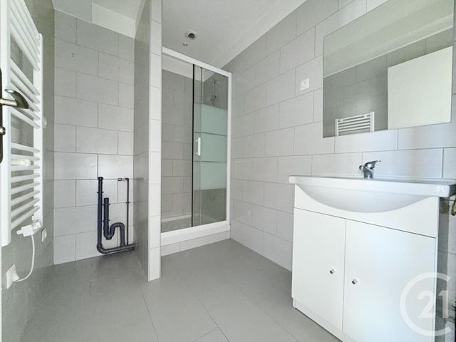 Appartement F2 à vendre - 2 pièces - 49.0 m2 - ST OUEN - 93 - ILE-DE-FRANCE - Century 21 Wilson Immobilier