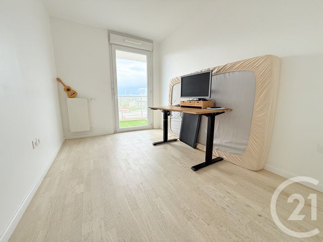 Appartement F3 à louer - 3 pièces - 65.2 m2 - ST OUEN - 93 - ILE-DE-FRANCE - Century 21 Wilson Immobilier