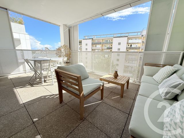 Appartement F3 à louer - 3 pièces - 65.2 m2 - ST OUEN - 93 - ILE-DE-FRANCE - Century 21 Wilson Immobilier