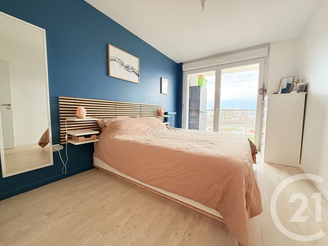 Appartement F3 à louer - 3 pièces - 65.2 m2 - ST OUEN - 93 - ILE-DE-FRANCE - Century 21 Wilson Immobilier