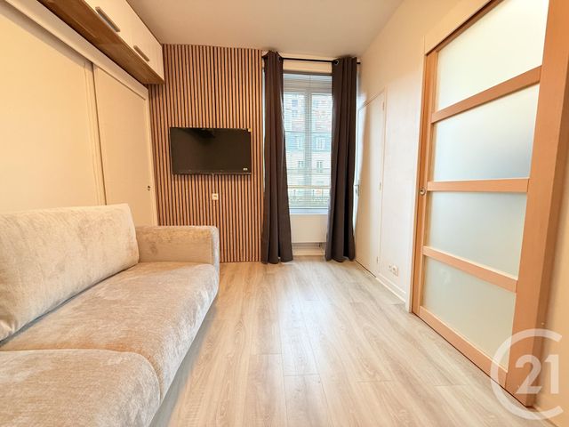 Appartement Studio à louer - 1 pièce - 15.52 m2 - PARIS - 75018 - ILE-DE-FRANCE - Century 21 Wilson Immobilier