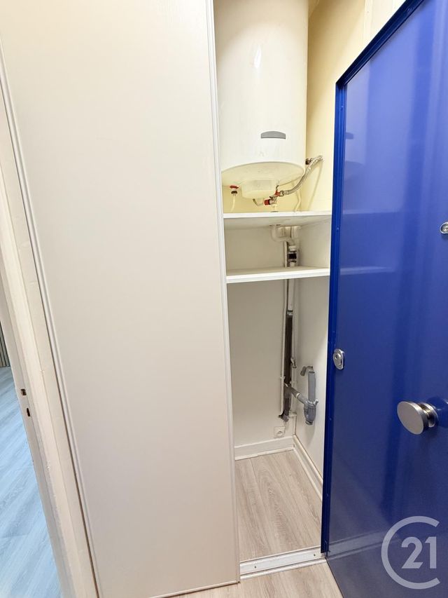 Appartement Studio à louer - 1 pièce - 15.52 m2 - PARIS - 75018 - ILE-DE-FRANCE - Century 21 Wilson Immobilier