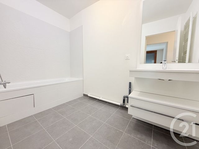 Appartement F3 à louer - 3 pièces - 59.43 m2 - LA PLAINE ST DENIS - 93 - ILE-DE-FRANCE - Century 21 Wilson Immobilier