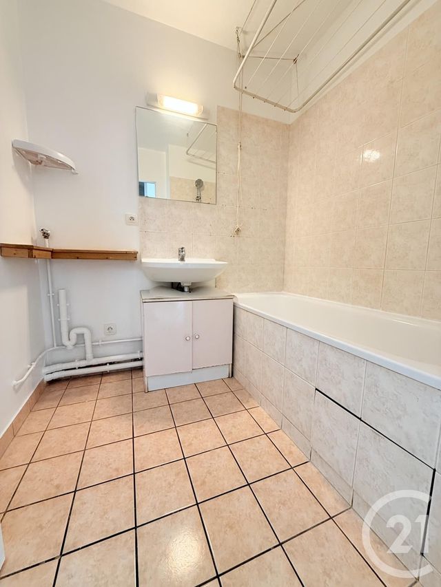 Appartement F3 à louer - 3 pièces - 63.74 m2 - LA PLAINE ST DENIS - 93 - ILE-DE-FRANCE - Century 21 Wilson Immobilier