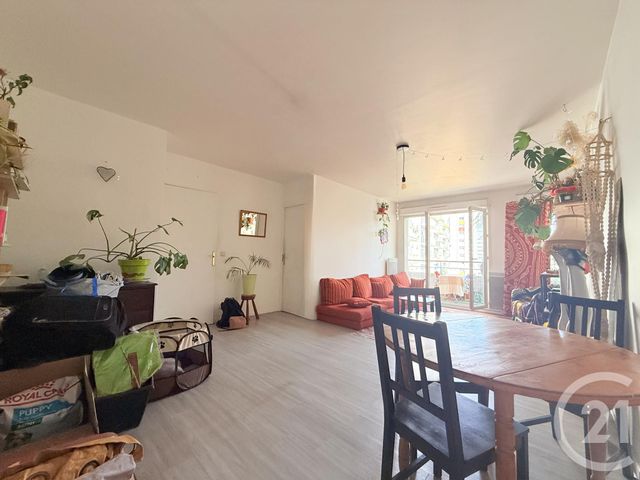 Appartement F4 à vendre - 4 pièces - 79.5 m2 - ST OUEN - 93 - ILE-DE-FRANCE - Century 21 Wilson Immobilier