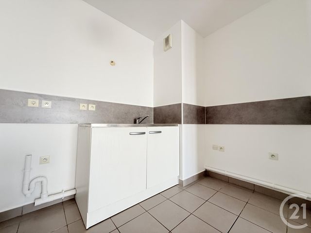 Appartement F2 à louer - 2 pièces - 40.21 m2 - ST OUEN - 93 - ILE-DE-FRANCE - Century 21 Wilson Immobilier