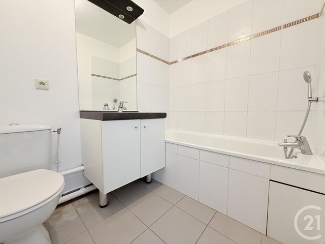 Appartement F2 à louer - 2 pièces - 40.21 m2 - ST OUEN - 93 - ILE-DE-FRANCE - Century 21 Wilson Immobilier