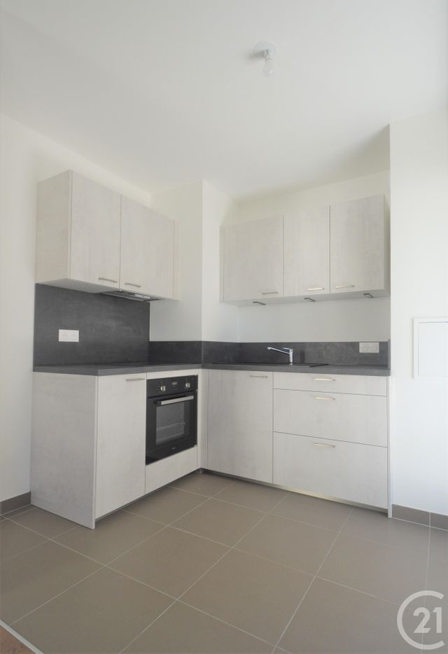 Appartement F3 à louer - 3 pièces - 64.53 m2 - ST OUEN - 93 - ILE-DE-FRANCE - Century 21 Wilson Immobilier
