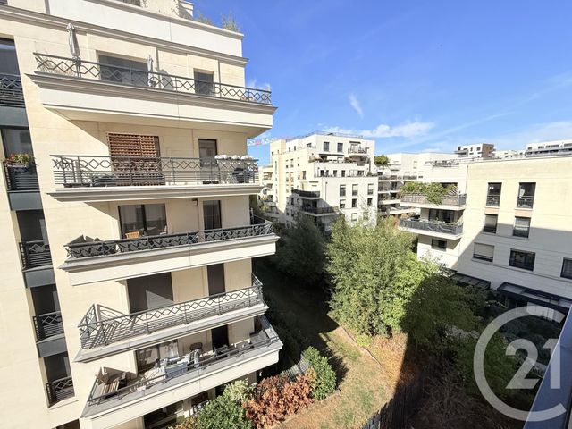 Appartement F3 à louer - 3 pièces - 64.53 m2 - ST OUEN - 93 - ILE-DE-FRANCE - Century 21 Wilson Immobilier