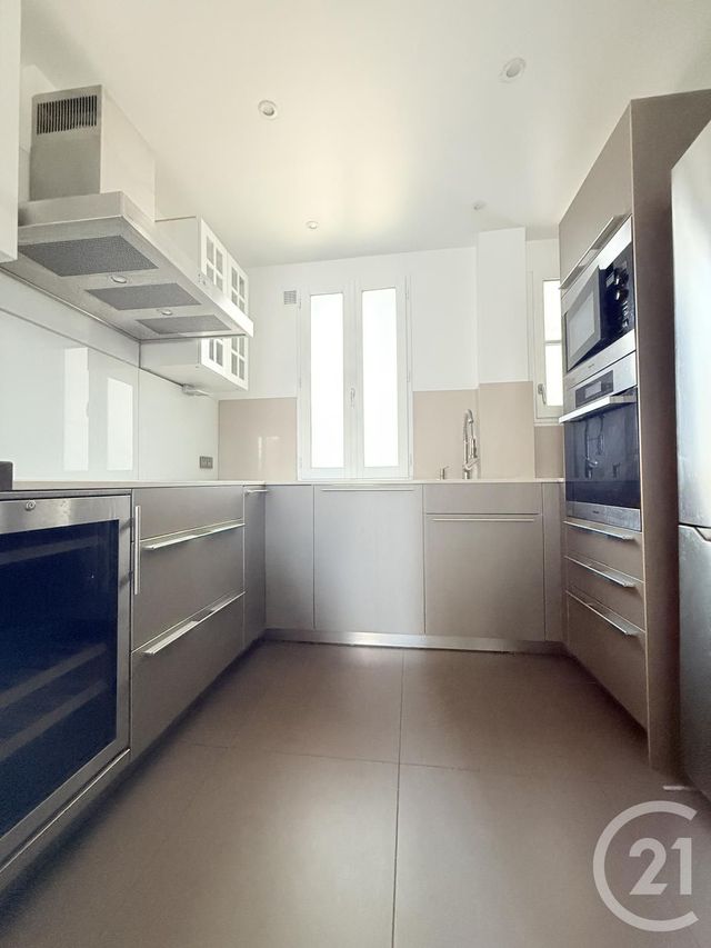 Appartement F2 à louer - 2 pièces - 58.3 m2 - ST OUEN - 93 - ILE-DE-FRANCE - Century 21 Wilson Immobilier