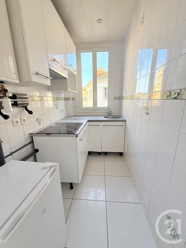 Appartement F3 à louer - 3 pièces - 40.39 m2 - ST OUEN - 93 - ILE-DE-FRANCE - Century 21 Wilson Immobilier