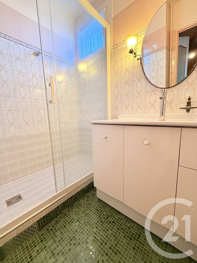 Appartement F3 à vendre - 3 pièces - 68.99 m2 - ST OUEN - 93 - ILE-DE-FRANCE - Century 21 Wilson Immobilier